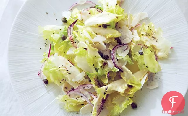 Salada de Escarole com rábano e alcaparras
