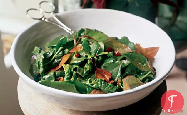 Salada De Espinafre Tropical com vinagrete de frutas quentes