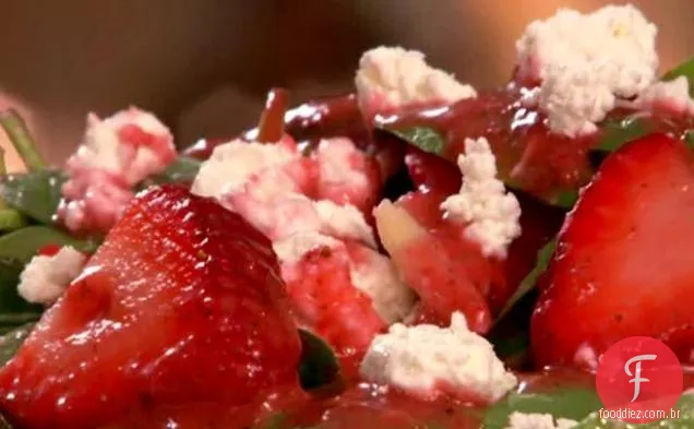 Salada de morango e espinafre