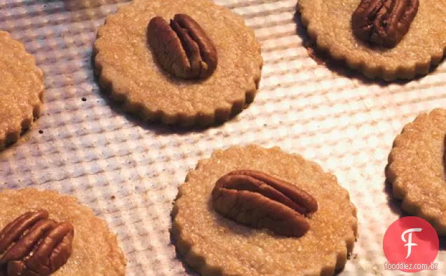 Canela Pecan Shortbread