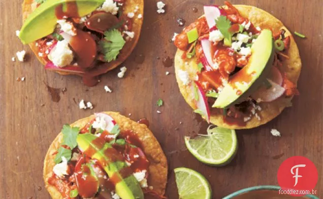 Frango Tostadas com rabanete Slaw