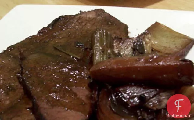 Carne assada em Barolo