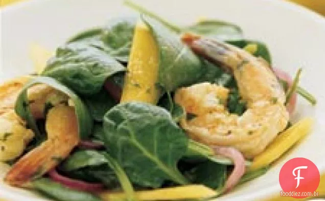 Salada De Espinafre Com Camarão Temperado E Manga
