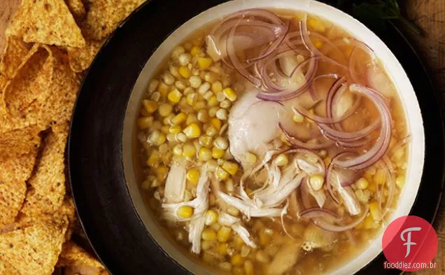 Sopa de frango e Milho Com Chile-Salsa De Hortelã