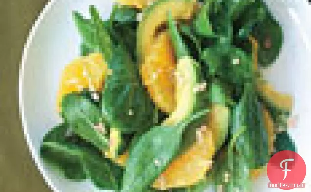 Salada asiática de espinafre com laranja e abacate
