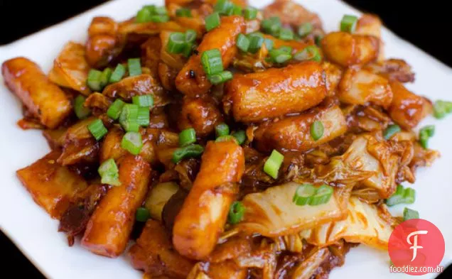Bolos de arroz frito com Bacon e repolho