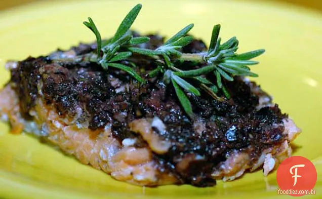 Salmão Com Anchova Azeitona Tapenade