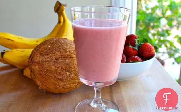 Smoothie Rejuvenescedor De Água De Coco