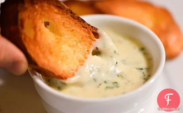 Molho italiano de ervas e queijo