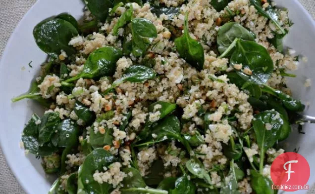Salada De Espinafre E Quinoa Com Feta E Endro