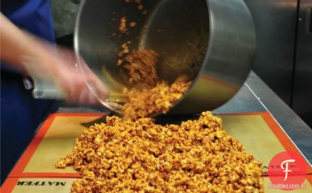 Bluestem's Blue Cheese e Spiced Nutty Corn