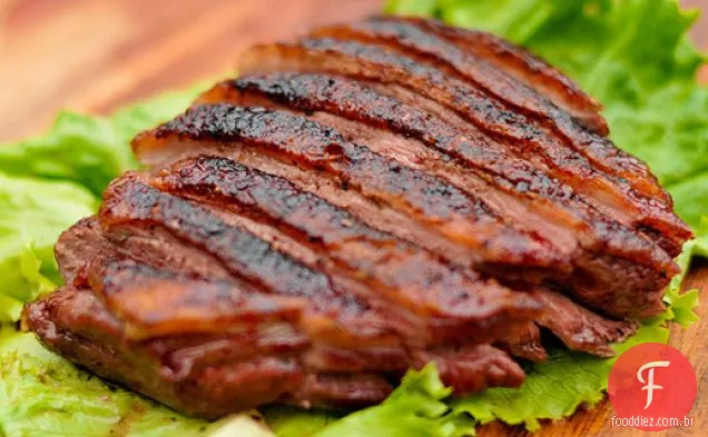 Grelhar: Peito De Pato Esfregado Com Especiarias