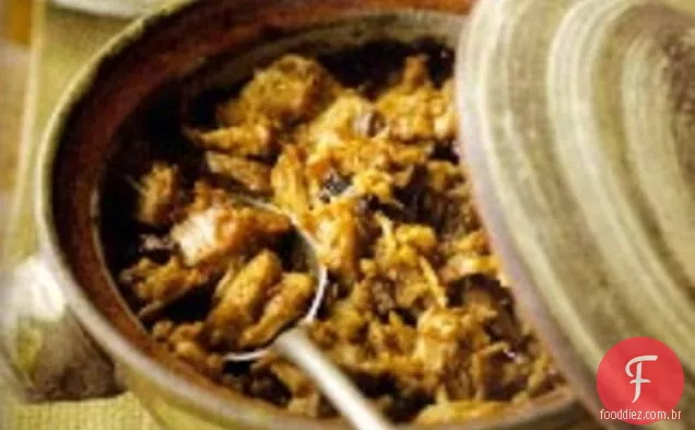 Cozinhe o livro: Carne De Porco de gengibre em barro com figos e erva-doce em conserva
