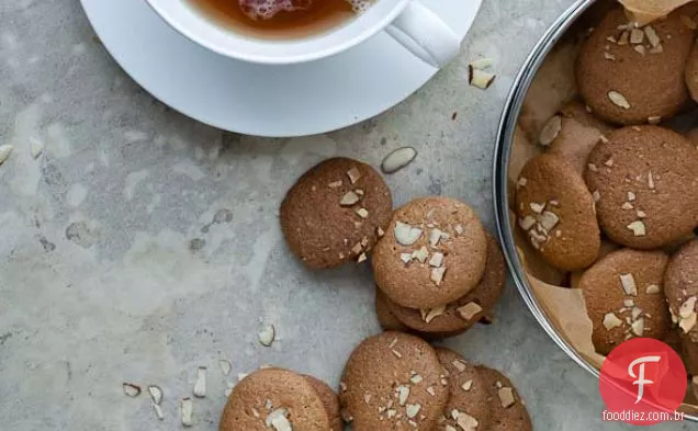 Amaretti Thins / Biscoitos De Amêndoa Crocantes (Sem Glúten, Sem Grãos, Paleo Friendly)