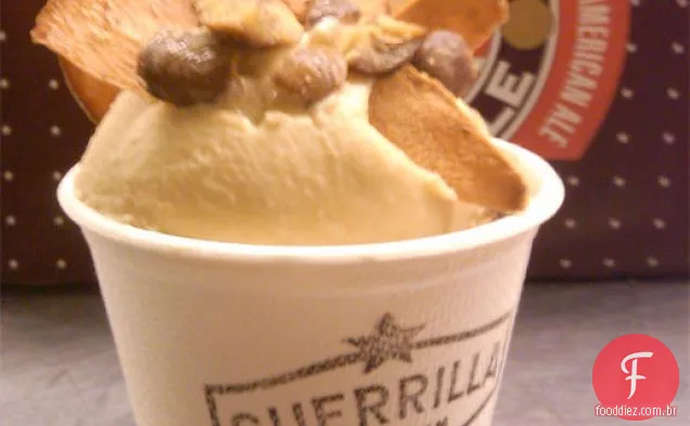 Scooped: cerveja marrom e sorvete de mel de trigo mourisco