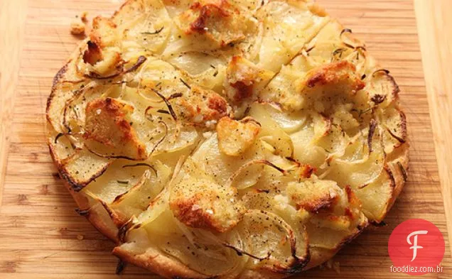 Fácil Pan Pizza Com Batata, Cebola e alecrim (Vegan)