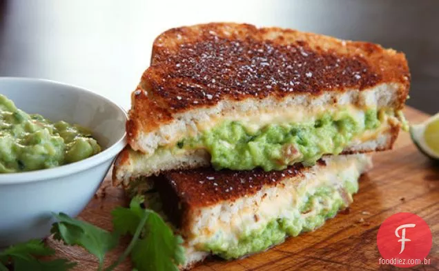 Queijo grelhado com Guacamole
