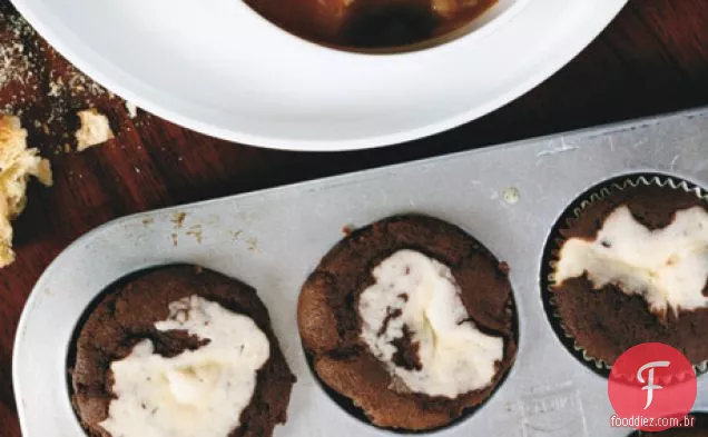 Chocolate Cream Cheese Cupcakes