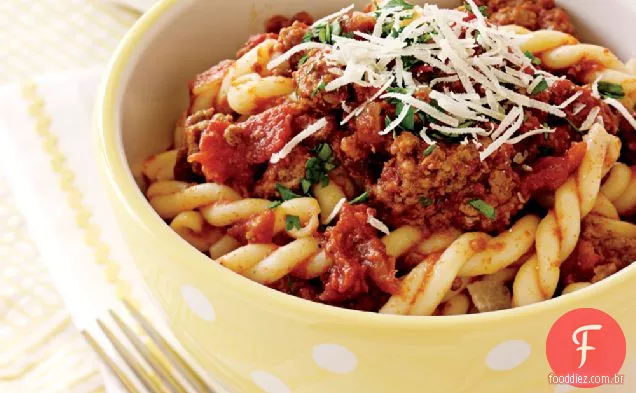 Macarrão com fogão lento e carne