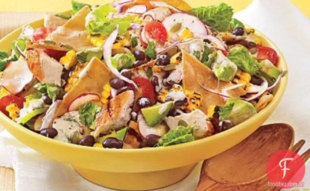 Salada de taco de frango picada com molho de Chipotle