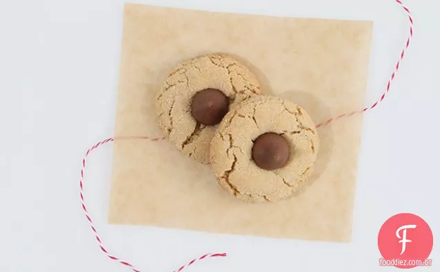 Biscoitos do beijo da manteiga de amendoim de Lauren