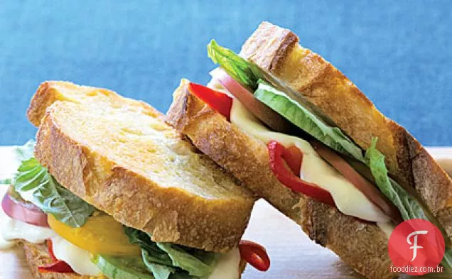 Sanduíches Caprese Grelhados