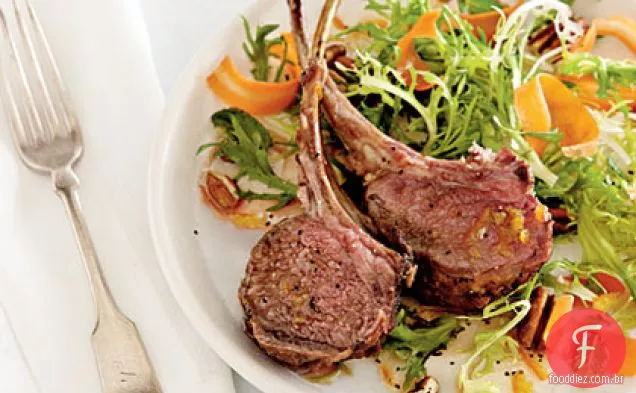 Rack De Cordeiro com salada de cenoura