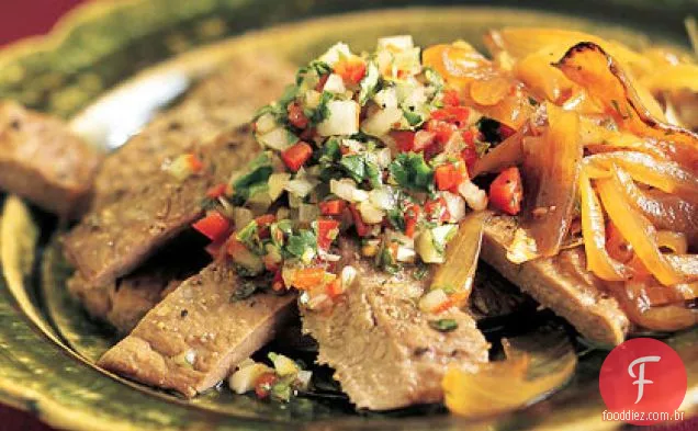 Churrasco com Pebre (filé mignon grelhado com molho Chileno de coentro)