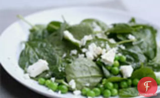 Jantar esta noite: Salada De Espinafre, ervilha e queijo Feta