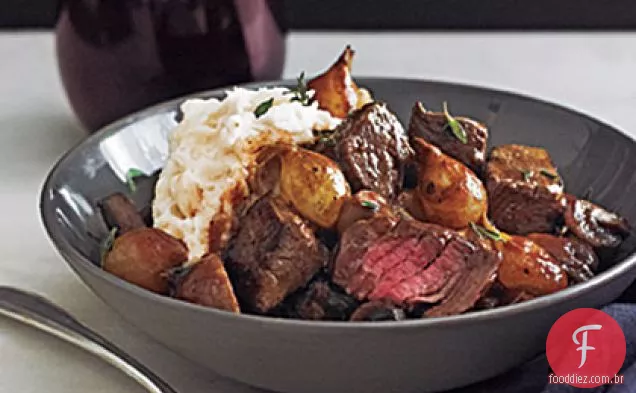 30 minutos Filet Bourguignonne com purê de batatas