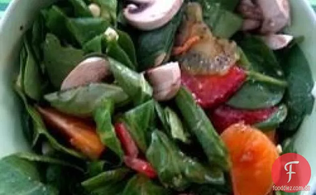 Salada De Espinafre Na Primavera