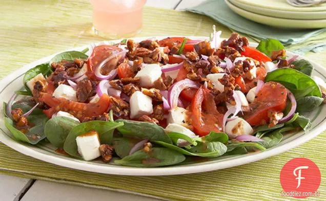 Salada de espinafre quente com tomate