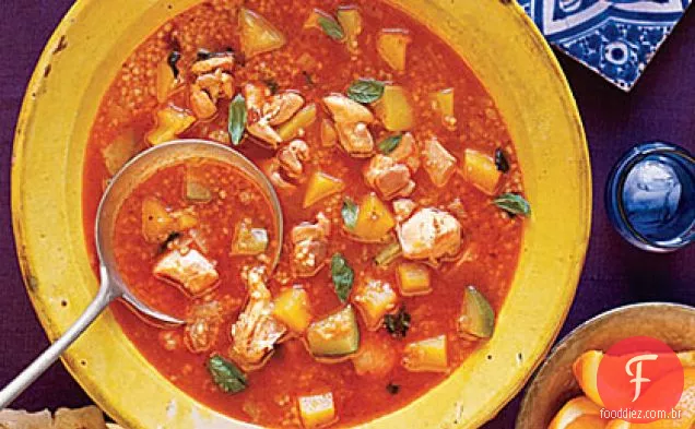 Sopa marroquina de frango e abóbora