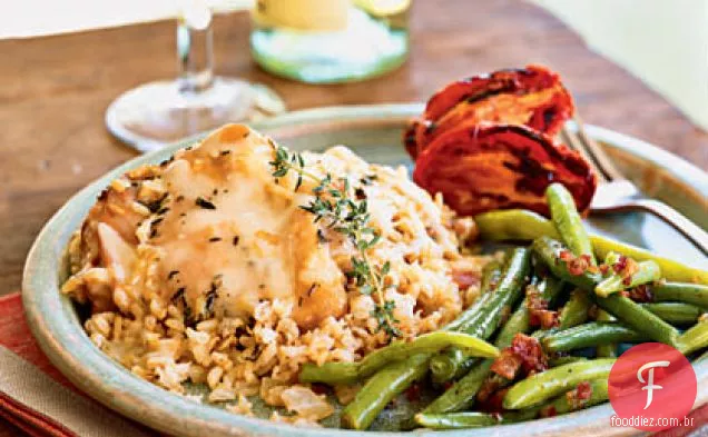 Caçarola de frango e arroz com parmesão