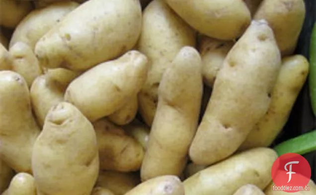 Jantar esta noite: salada de batata dedilhada com Chile verde-salsa de coentro