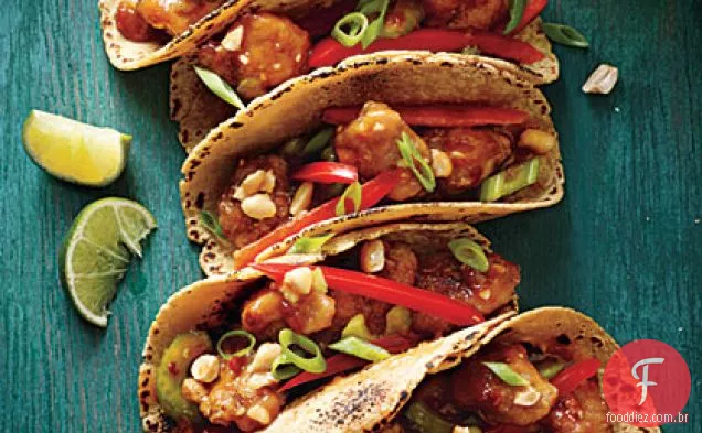 Kung Pao Frango Tacos