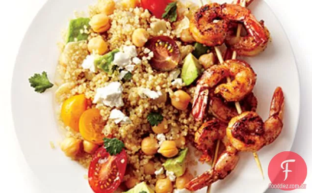 Camarão grelhado picante com salada de Quinoa