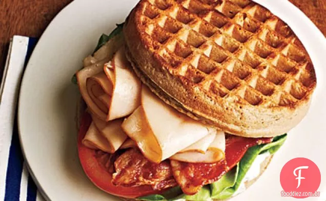Sanduíches de frango e Waffle