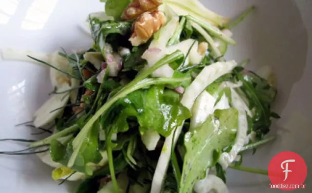 Erva-doce, rúcula e salada de maçã verde