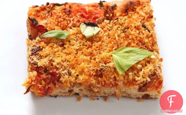 Fácil Pan Pizza com tomates secos ao sol, Cebola Caramelizada, azeitonas e Pão ralado (Vegan)