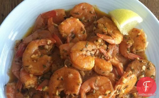Camarão churrasco ao estilo de Nova Orleans de ' Mastering the Art of Southern Cooking