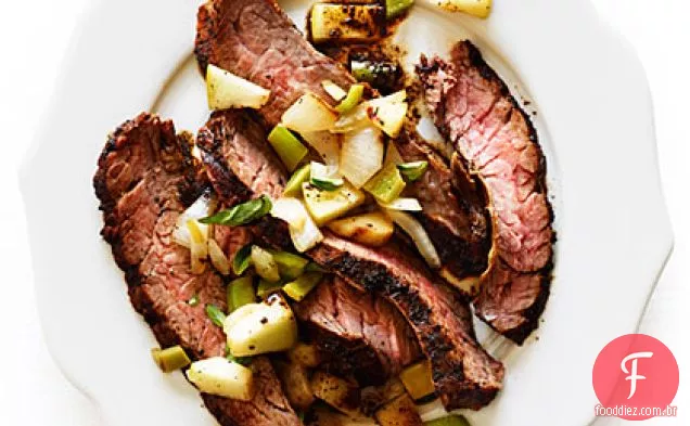 Café e Ancho Chile saia bife com Chile verde - Apple Relish