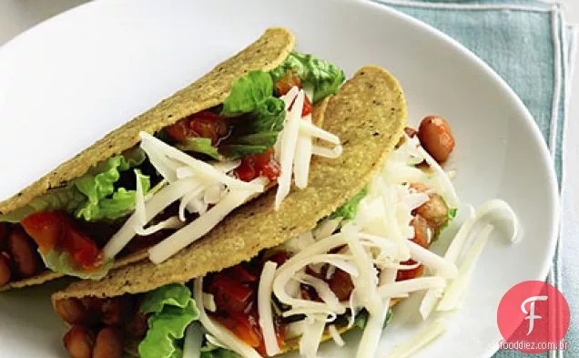 Tacos de feijão e queijo Pinto