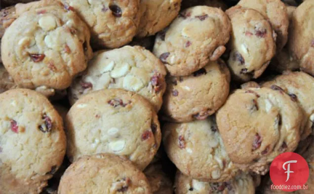 Cozinhe o livro: biscoitos de Cranberry e chocolate branco