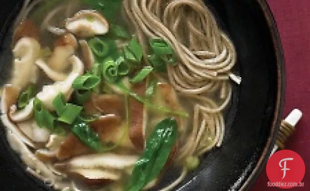 Sopa De Soba Com Espinafre