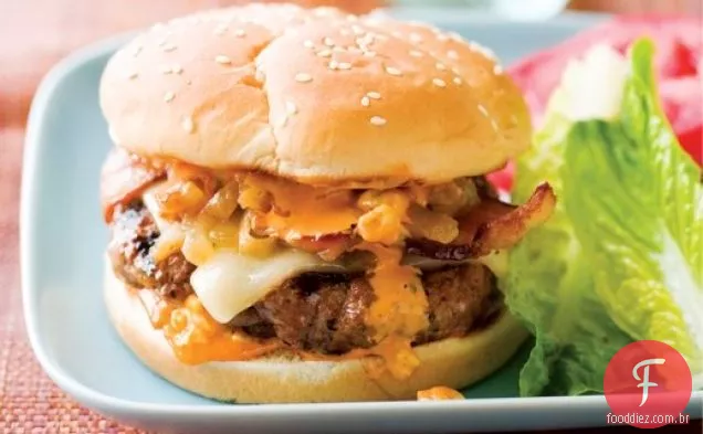 Cozinhar o livro: Ultimate Sriracha Burger