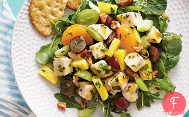 Salada Mista De Frango Com Frutas