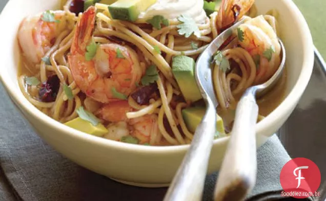 Camarão, Ancho Chile e sopa de massas (Sopa seca de Camarones y Fideos)