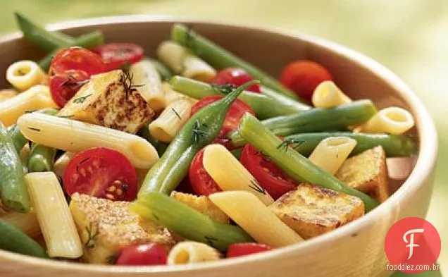 Penne, tofu crocante e Salada De Feijão Verde