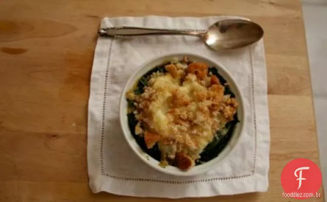 Brunch de domingo: ovos assados com espinafre